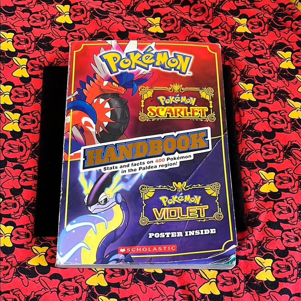 Scholastic Red and Blue Gaming Guide for Video Games & Consoles